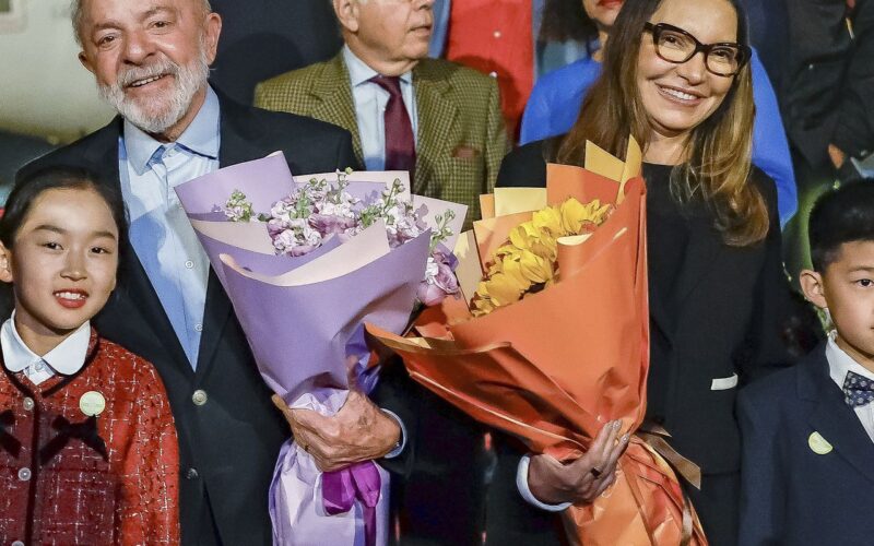 Lula se reúne com empresários chineses em Pequim