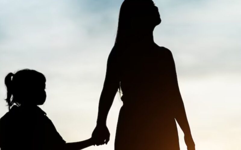 Mães solo enfrentam barreiras na garantia de direitos aos filhos