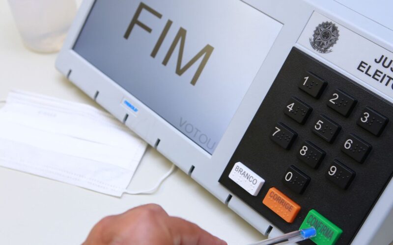 Mais de 5 milhões podem ter o título de eleitor cancelado