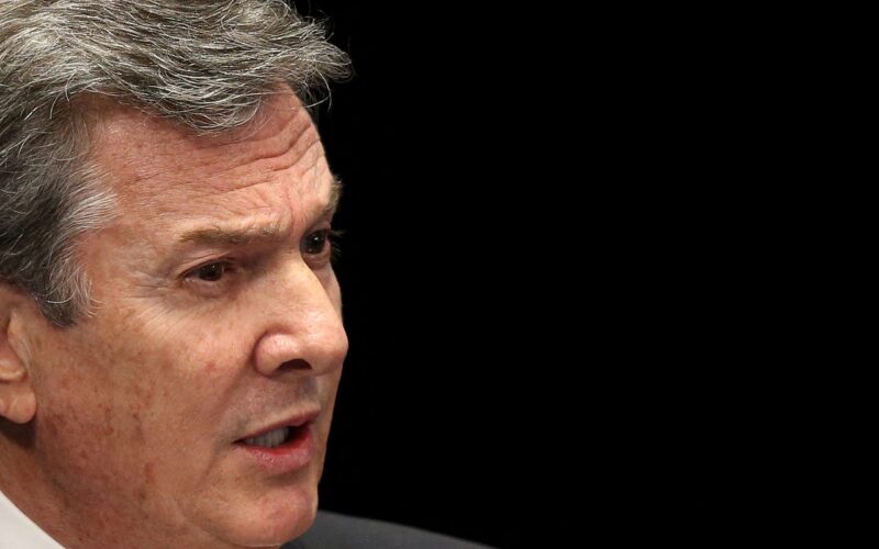 Moraes determina apreensão do passaporte diplomático de Collor