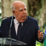 Morre, aos 90 anos, o embaixador Marcos Azambuja
