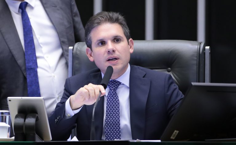Motta discute alternativa para aumento do IOF com Alcolumbre e Haddad - Notícias