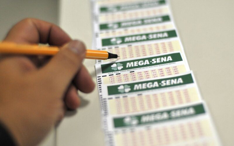 Ninguém acerta a Mega-Sena e prêmio principal acumula em R$ 31 milhões