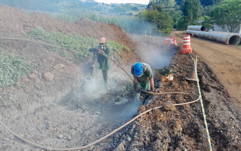 Novo trecho na Adutora do Projeto Chapecozinho será iniciado amanhã