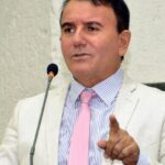 PF mira prefeito de Palmas em operação sobre vazamentos no STJ