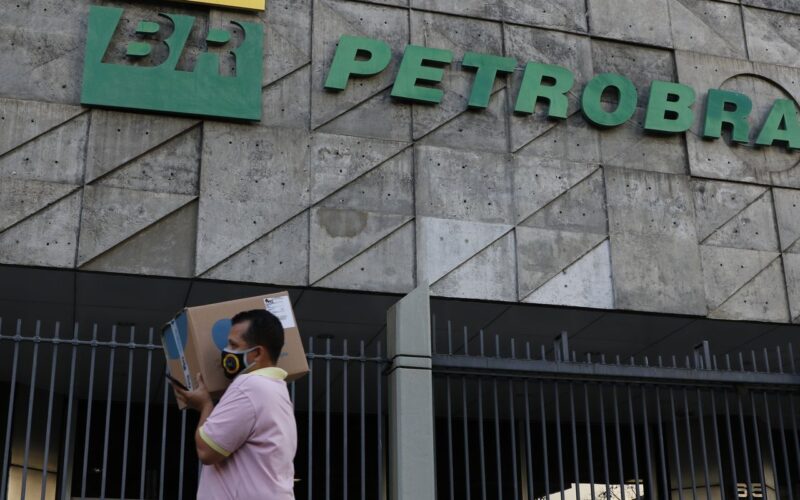 Petrobras assina acordo e reassumirá duas fábricas de fertilizantes