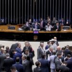 Plenário analisa projeto que revoga pontos desatualizados da CLT; acompanhe – Notícias