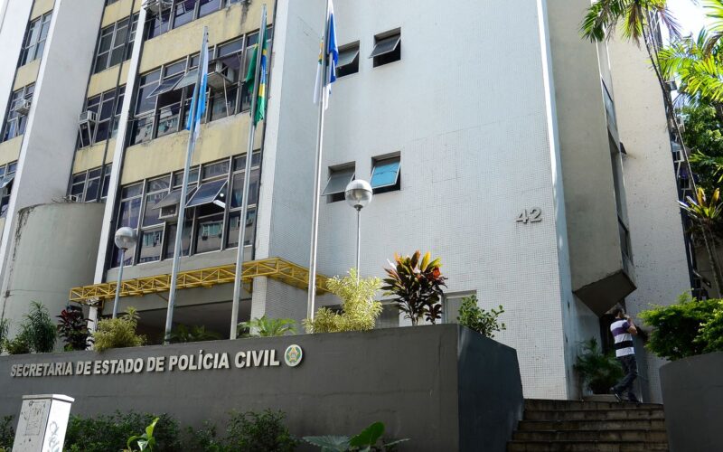 Polícia faz ação para prender 22 suspeitos de integrar facção
