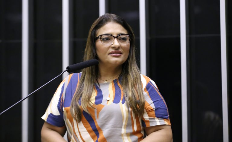 Projeto aumenta pena para crime de estelionato cometido contra maior de 60 anos - Notícias