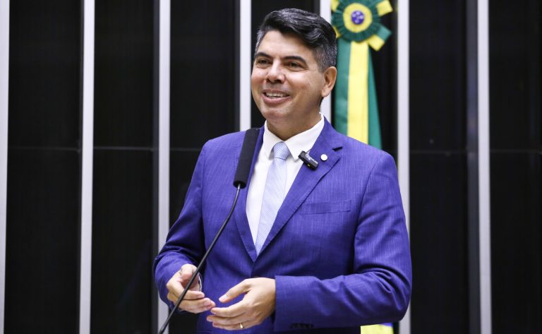 Projeto aumenta pena para feminicídio cometido contra a própria mãe - Notícias