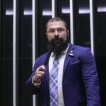 Projeto criminaliza ataques contra religiosos nas redes sociais - Notícias
