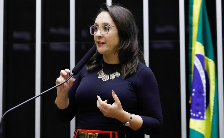 Projeto muda regra de emissão de certidão negativa de tributos - Notícias