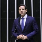 Projeto prevê medidas para reduzir custo de contratação em microempresas - Notícias