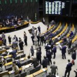 Proposta permite aumentar total de deputados e impede perda de vagas na Câmara - Notícias