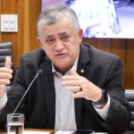 Reajuste de servidores deve ficar para esta quarta-feira, diz líder do governo - Notícias