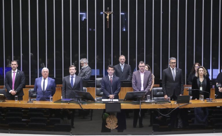 Representante da indústria relata pressões relativas à validade de patentes de medicamentos genéricos - Notícias