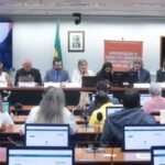 Representante do MEC diz que governo apoia criação de piso salarial para funcionários da área administrativa - Notícias
