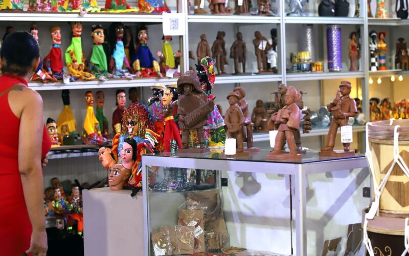 Salão de Artesanato começa em SP com 100 mil peças em exposição