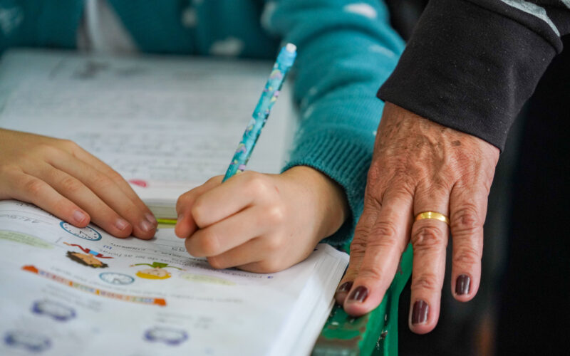 Santa Catarina tem a menor taxa de analfabetismo do país entre pessoas com deficiência