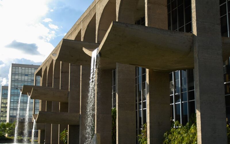 UnB e Ministério da Justiça monitoram desaparecimento de aluna de Gana