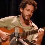 Viola caipira de Daniel Ganc embala Cena Musical na TV Brasil