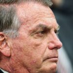Bolsonaro nega à PF contato com governo Trump para buscar sanções