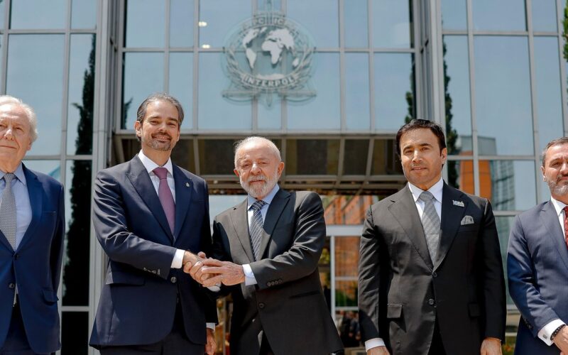 Brasil e Interpol vão ampliar colaboração mútua no combate ao crime
