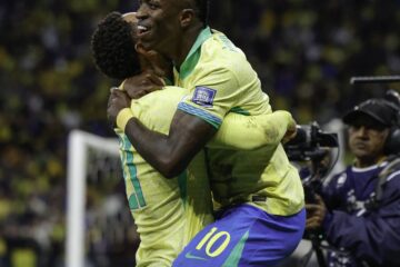 Brasil vence primeira com Ancelotti e se classifica para Copa do Mundo