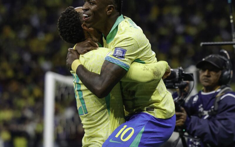 Brasil vence primeira com Ancelotti e se classifica para Copa do Mundo