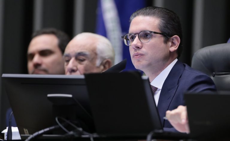 Câmara analisa projeto que aumenta de 513 para 531 o número de deputados federais; acompanhe - Notícias