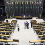 Câmara analisa projeto que revoga trechos desatualizados da CLT; acompanhe - Notícias