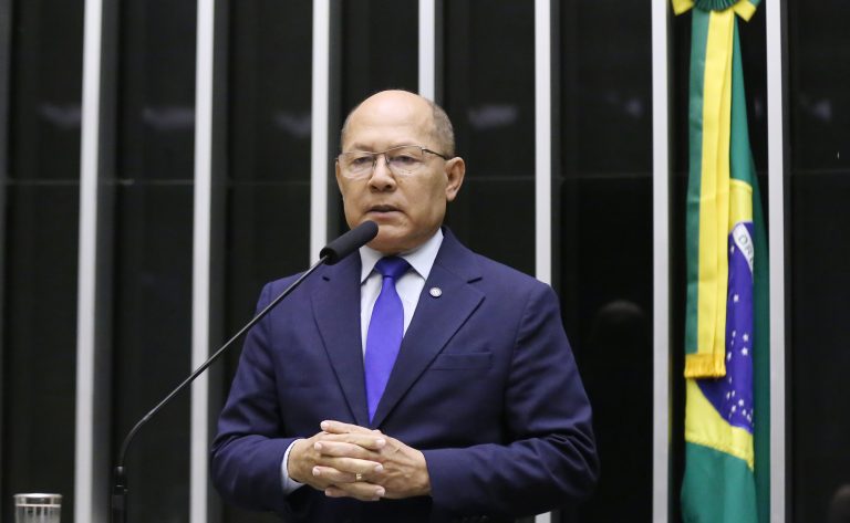 Câmara aprova projeto que suspende aumento do IOF; acompanhe - Notícias