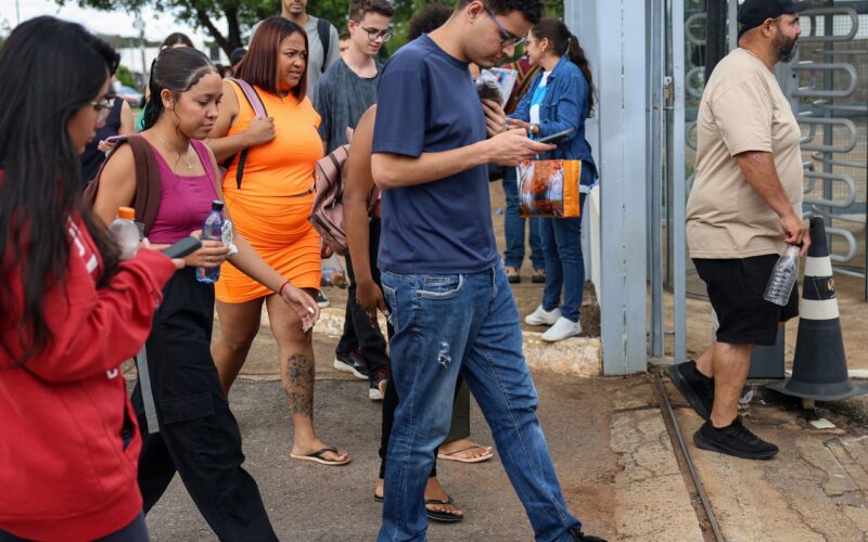 Candidatos isentos de taxa do Enem recebem orientações pelo Gov.br