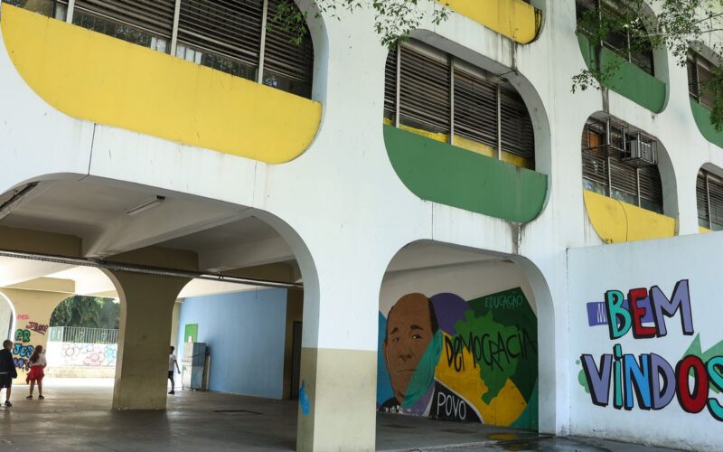 Cieps completam 40 anos como projeto de referência para educação