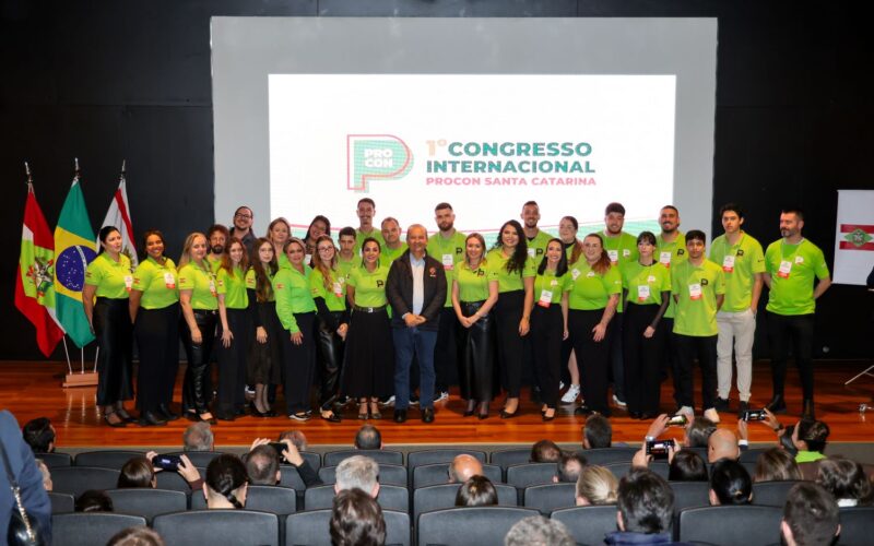 Com a presença do governador Jorginho Mello, Procon SC funda colegiado nacional dos Procons e firma termos de cooperação