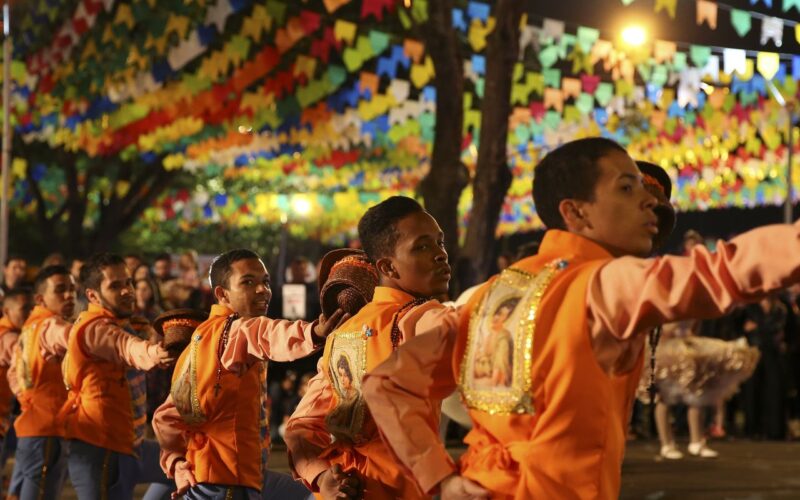 Com origem europeia, festas juninas misturam devoção, comidas e danças