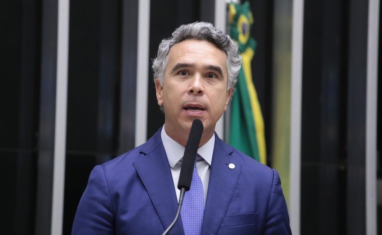 Comissão aprova atualização do ECA com educação básica obrigatória e gratuita - Notícias