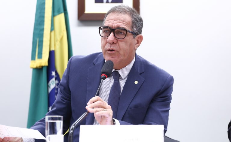 Comissão aprova isenção de Imposto de Renda sobre prêmios pagos aos trabalhadores - Notícias
