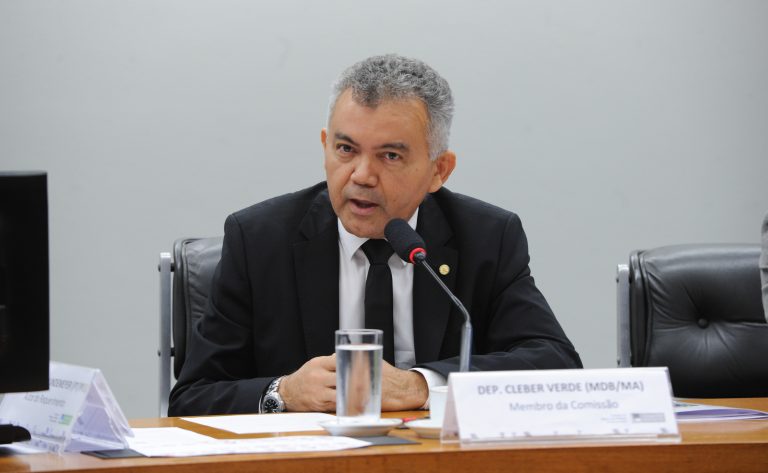 Comissão aprova pena maior para estelionato contra idoso a partir dos 60 anos - Notícias