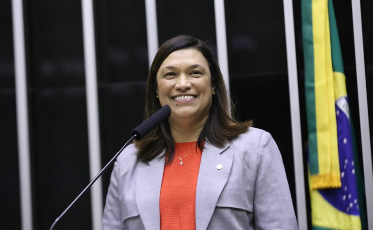 Comissão aprova prioridade de parcerias do setor público com entidades que atendem pessoas com deficiência - Notícias