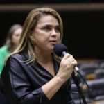 Comissão aprova projeto que prevê apoio a apresentações artísticas nos transportes públicos – Notícias