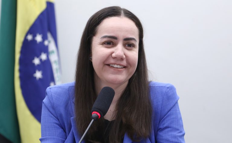 Comissão aprova proposta que facilita acesso a escolas públicas de municípios vizinhos - Notícias