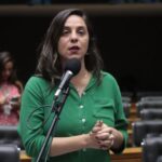 Comissão aprova relatório com sugestões para diminuir impactos de desastres climáticos na educação – Notícias