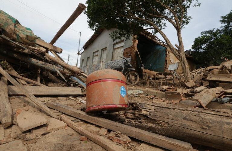 Comissão de Orçamento aprova MP que abre crédito de R$ 520 milhões para ações emergenciais de defesa civil - Notícias