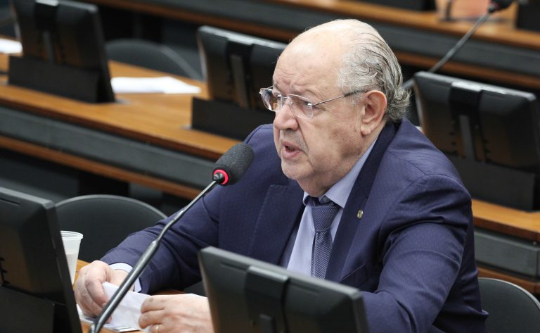 Comissão debate dificuldades técnicas para a implementação da reforma tributária - Notícias