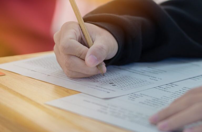 Comissão discute necessidade de convocação dos aprovados no concurso unificado - Notícias