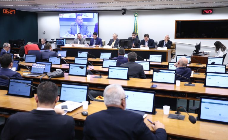 Credores de precatórios municipais criticam demora para o pagamento da dívida - Notícias