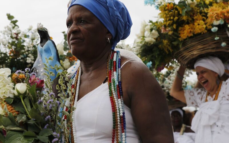 Crescimento de umbanda e candomblé reflete combate à intolerância