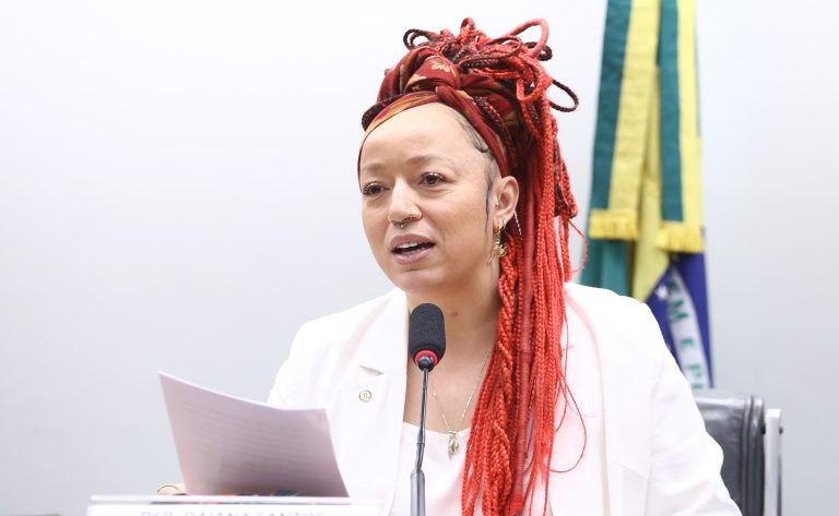 Curso de educação antirracista é lançado em audiência na Câmara dos Deputados - Notícias