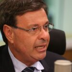 Ex-ministro Gilson Machado é preso pela PF